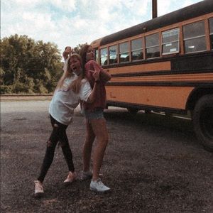 Meet your Posher, Iris